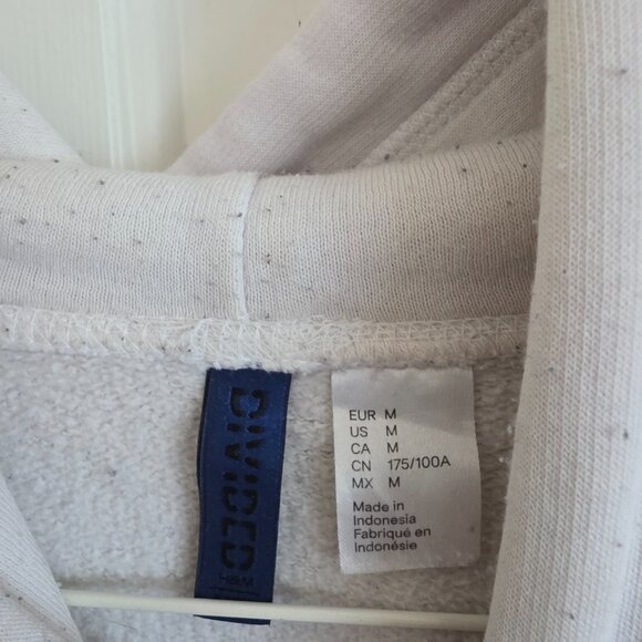 H&M Divided Men's White Pullover Hoodie (Size: Medium) - Picture 4 of 6